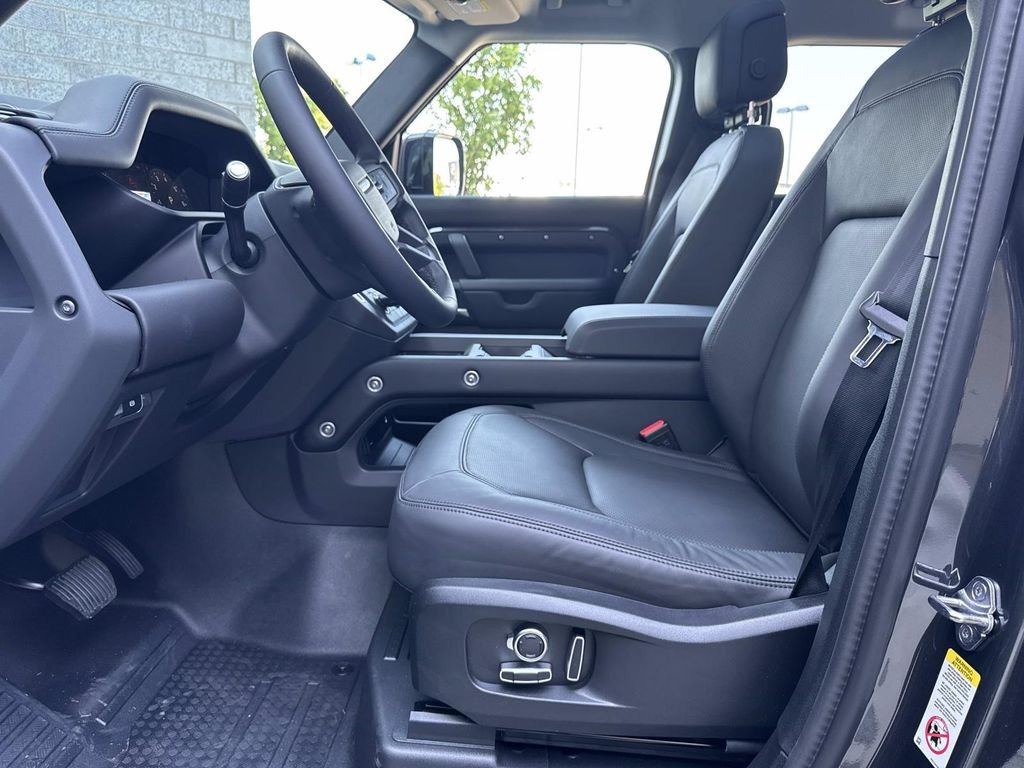 New 2026 Carpathian Grey Land Rover S image 18