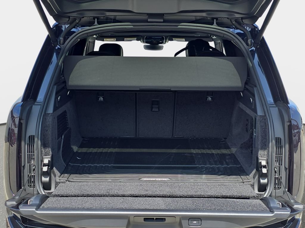 New 2026 Constellation Blue Ultra Metallic Gloss Land Rover SE image 12