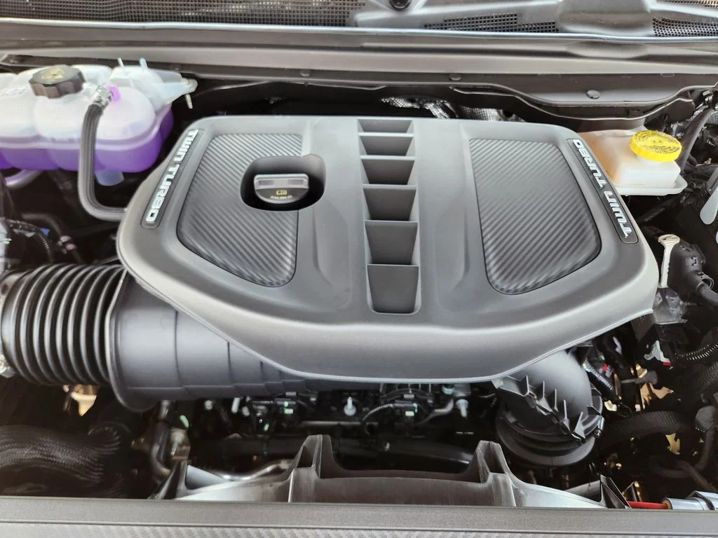 New 2026 Serrano-Green Metallic Exterior Paint RAM RHO image 22