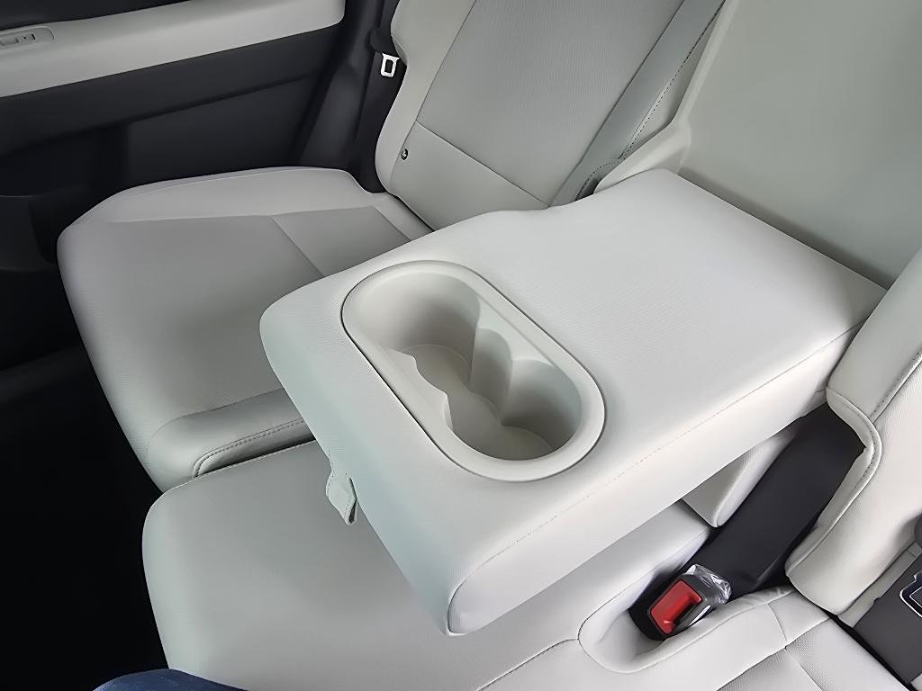 New 2026 Serenity White Hyundai SE image 28