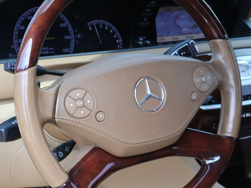 Used 2011 Black Mercedes-Benz CL 550 image 18