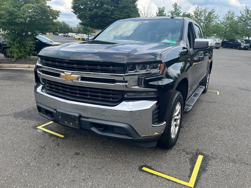 Used 2019 Black Chevrolet LT image 3
