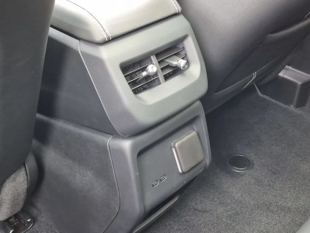 Used 2027 Black Cadillac Luxury image 20