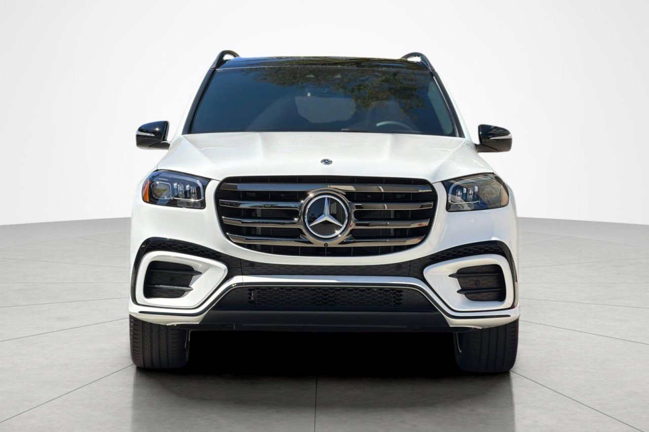 New 2026 Polar White Mercedes-Benz GLS 450 4MATIC® SUV image 8