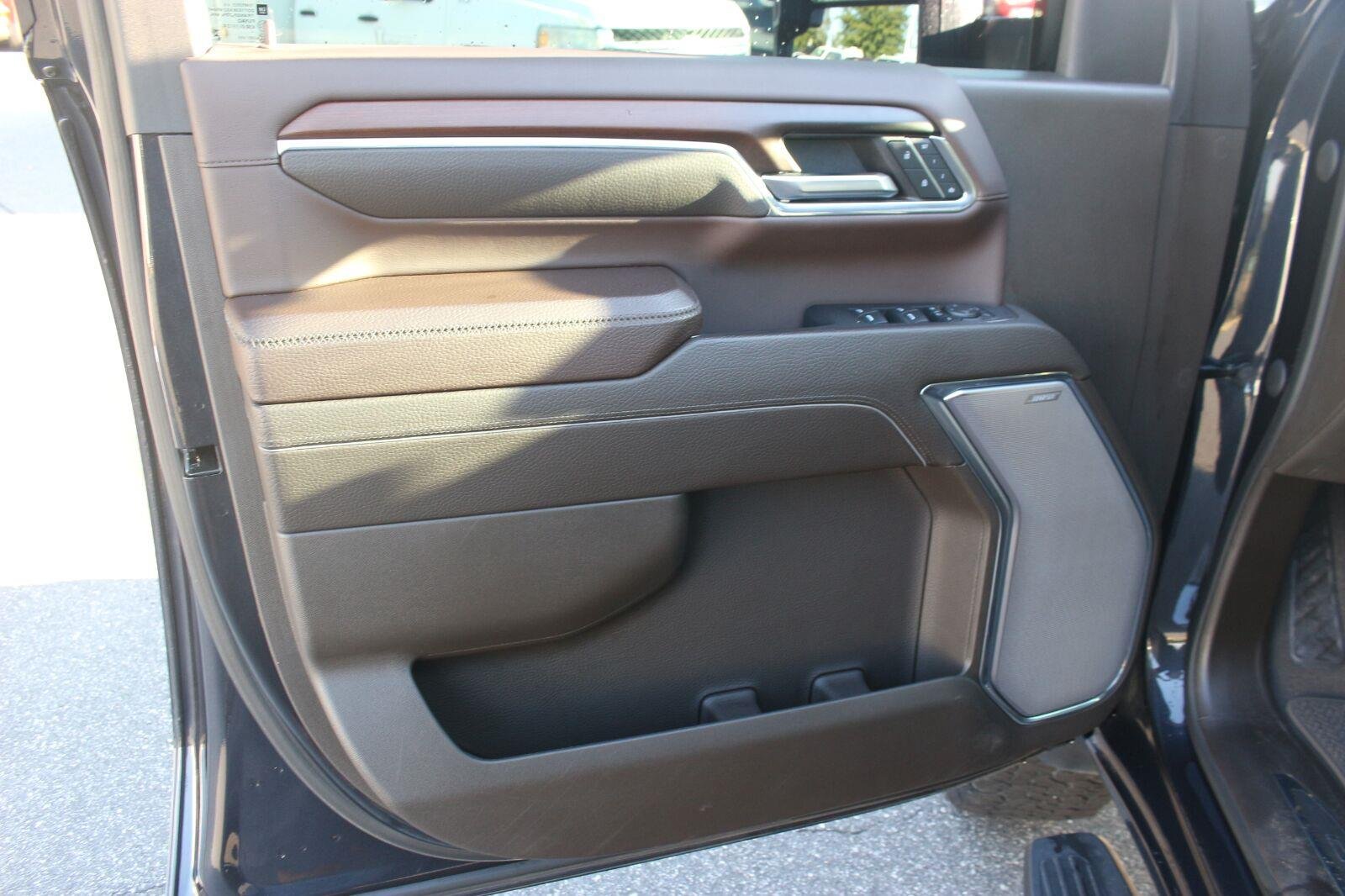 Used 2024 Titanium Rush Metallic GMC Denali image 13