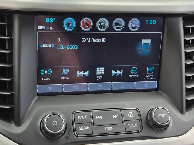 Used 2019 White GMC SLT-2 image 27