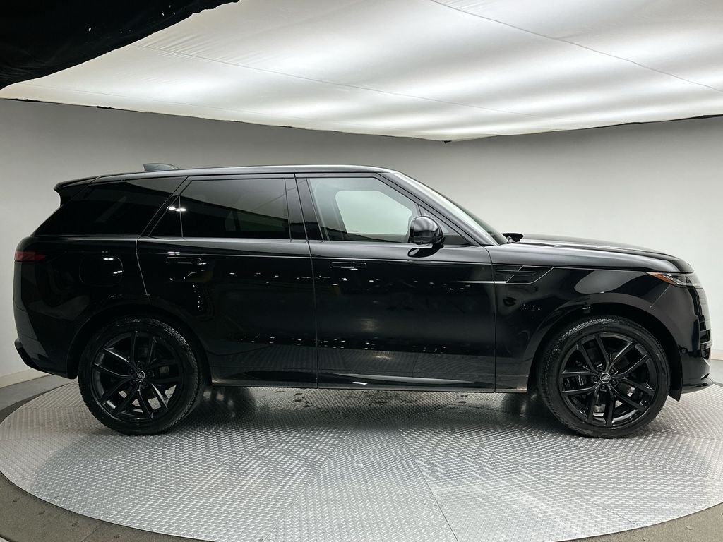 Used 2024 Santorini Black Metallic Land Rover Dynamic SE image 6