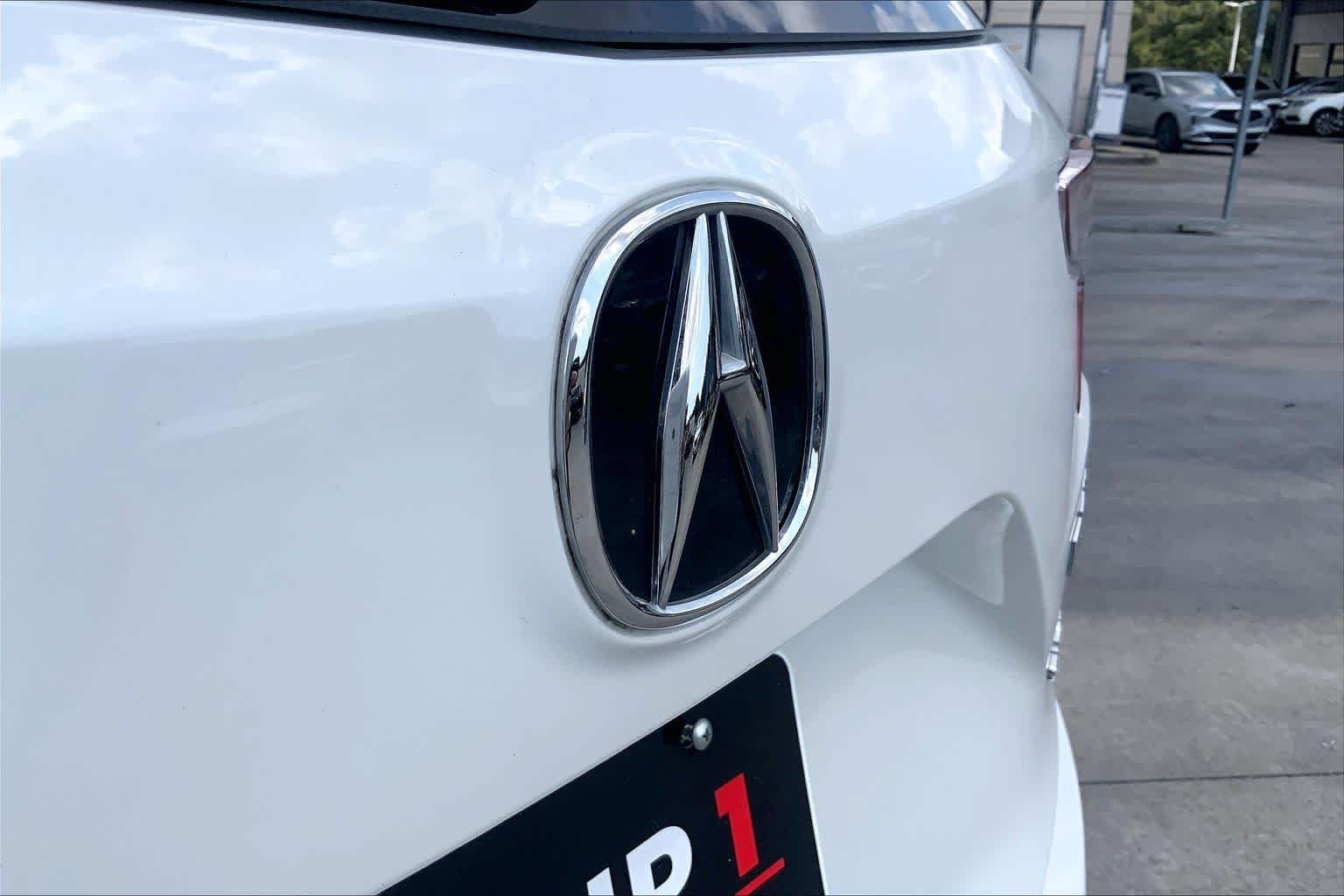 Used 2024 Platinum White Pearl Acura  image 31