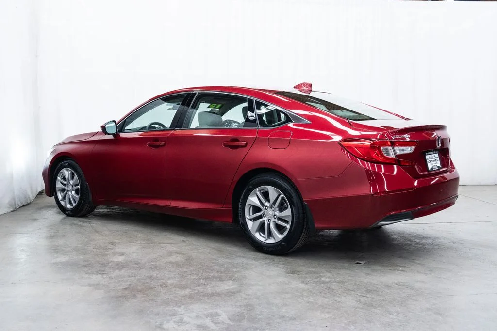 Used 2018  Honda LX image 4