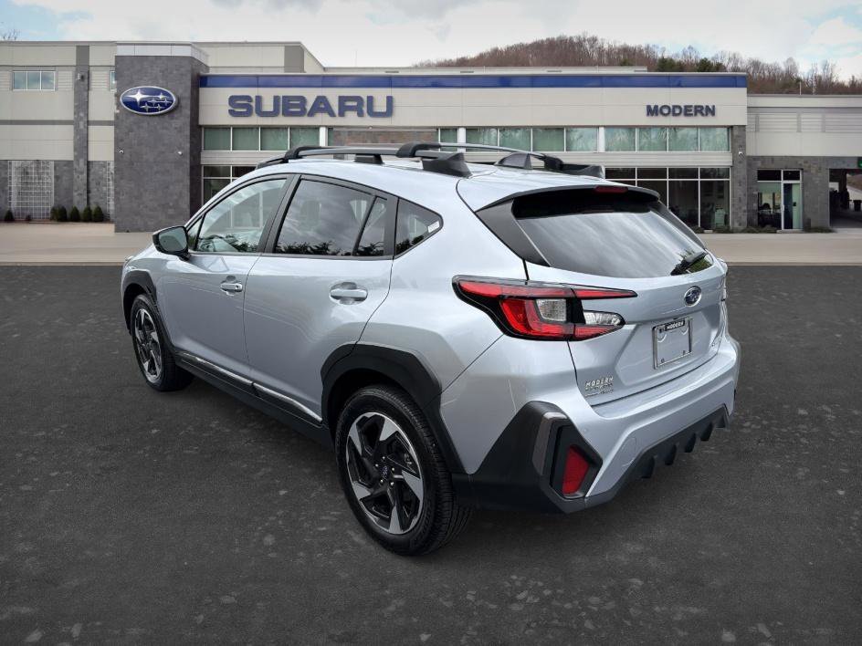 Used 2025 Ice Silver Metallic Subaru Limited image 6