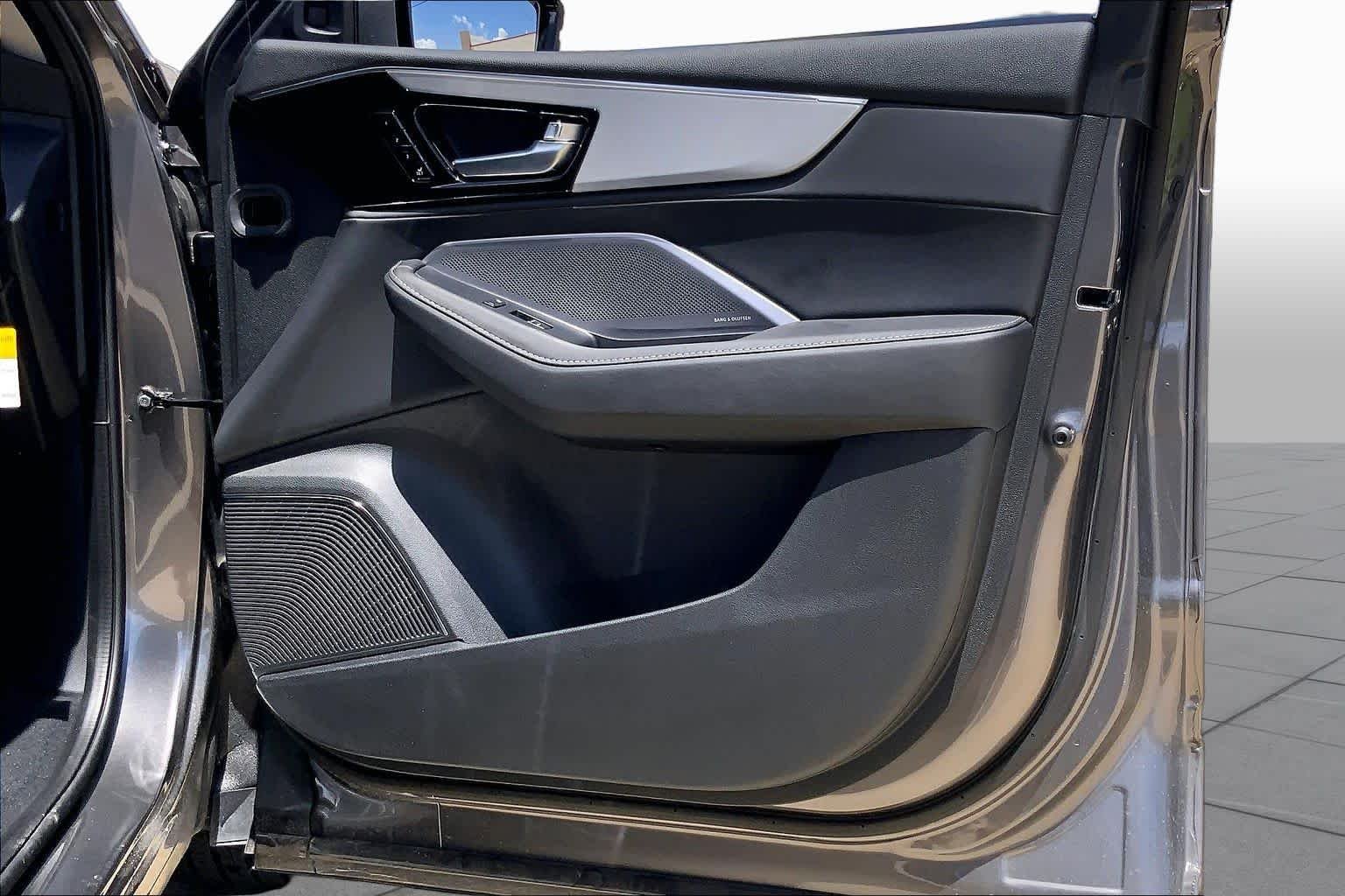 Used 2026 Liquid Carbon Metallic Acura w/Technology Package image 23