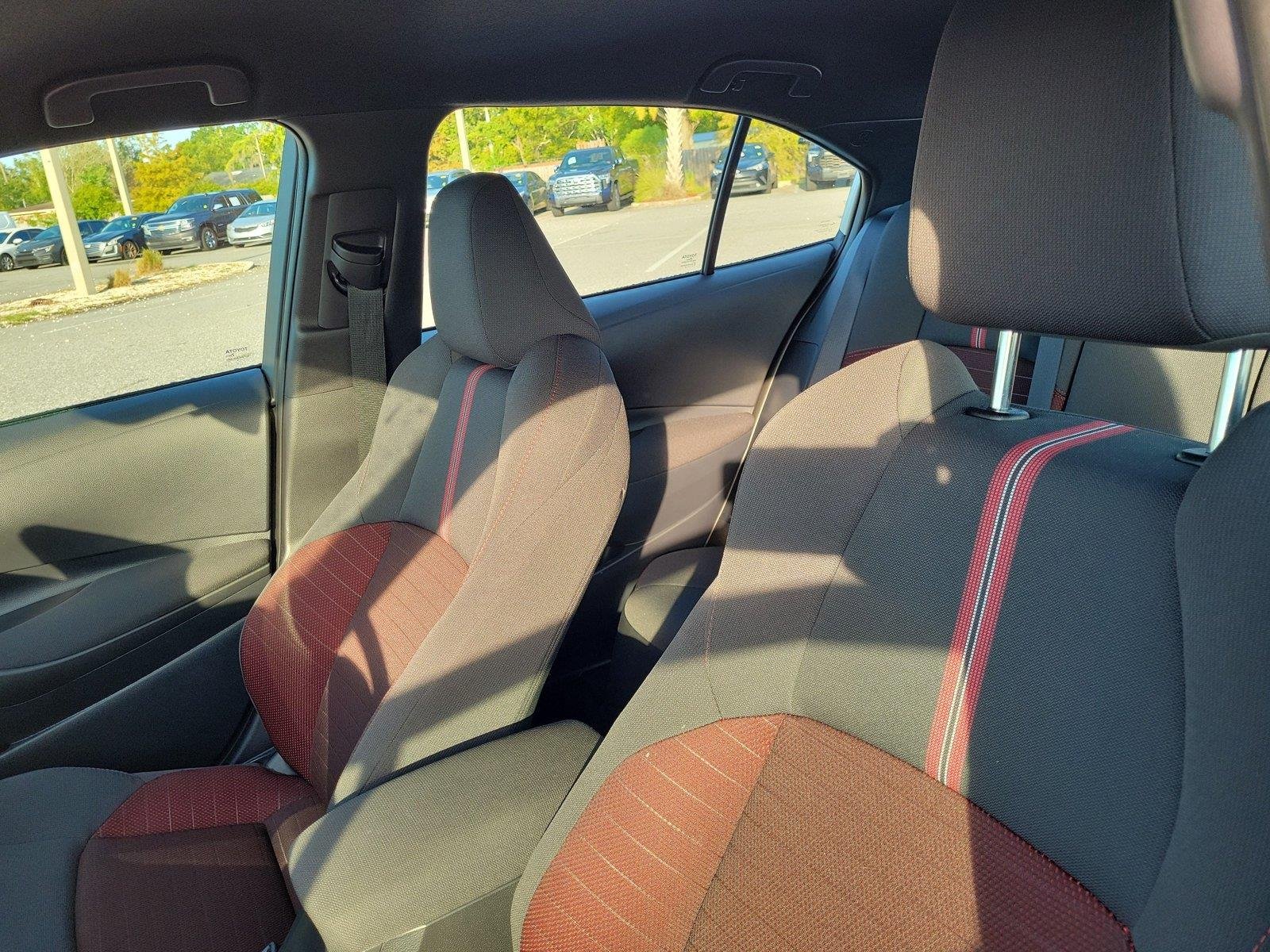 Used 2026 Ice Cap Toyota SE image 19