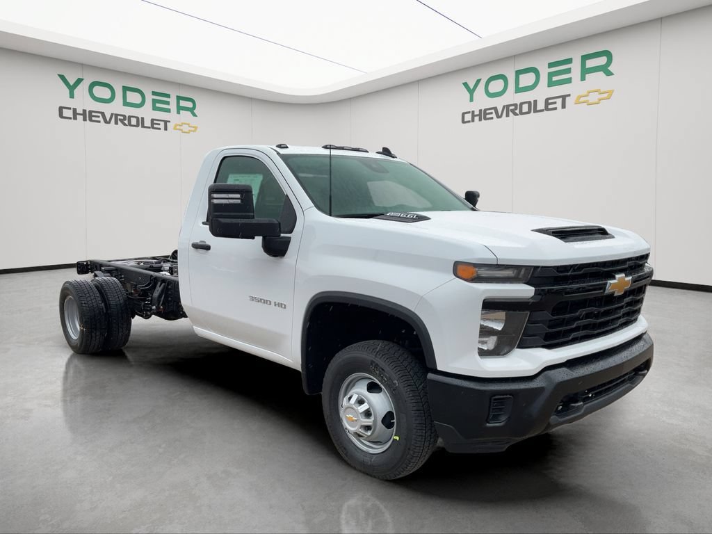 New 2026 Summit White Chevrolet Work Truck image 44