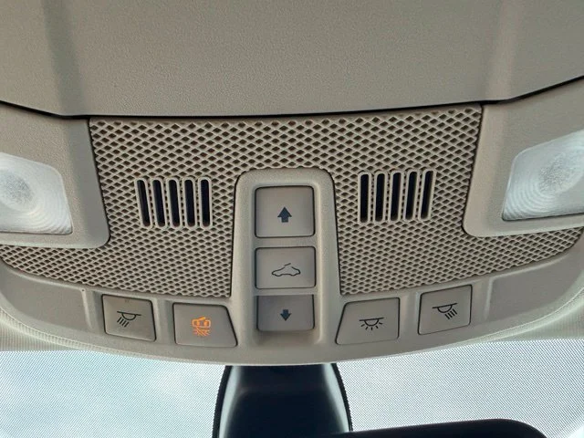 Used 2020 White Ford SE image 17