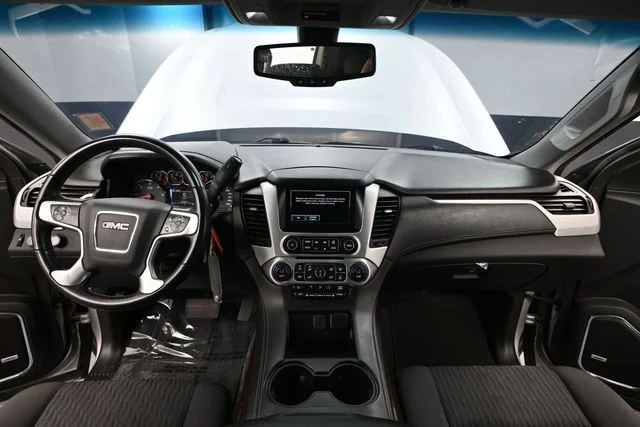 Used 2020 Silver GMC SLE image 20