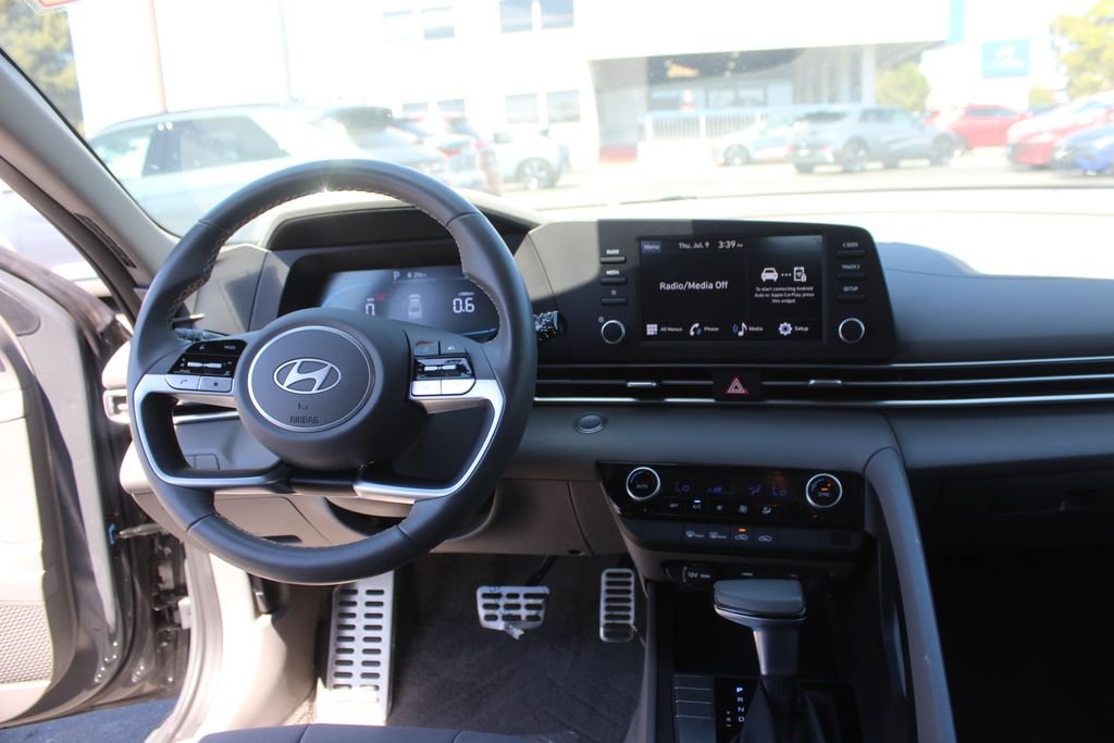 Certified Used 2025 Gray Hyundai SEL Sport image 16