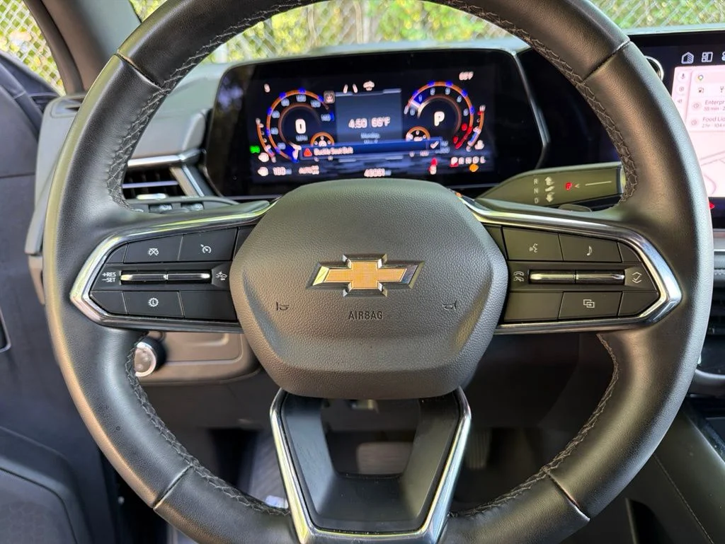 Used 2025 Black Chevrolet LT image 18
