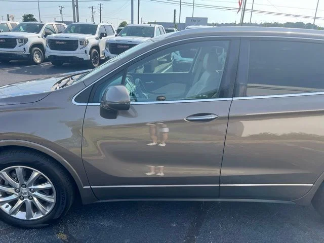 Used 2019 Brown Buick Essence image 6