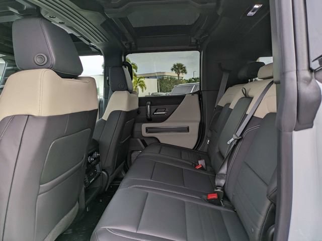 2026 GMC HUMMER EV 2X - Photo 18