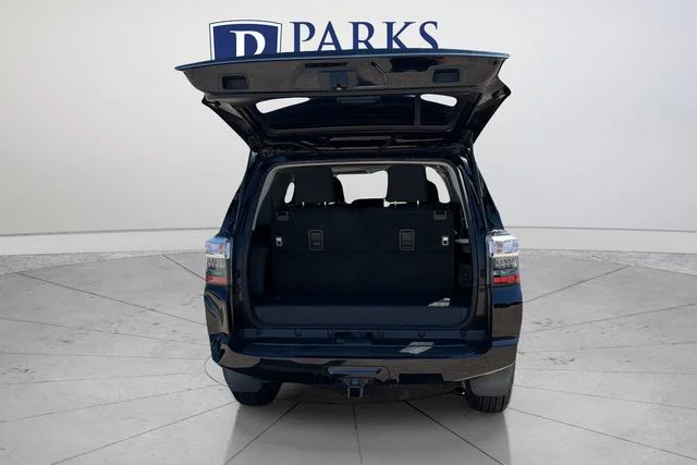 Used 2019 Black Toyota SR5 image 20