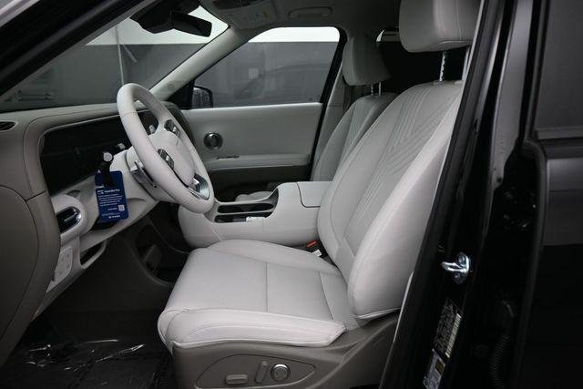 New 2026 Black Hyundai SEL 7P image 11