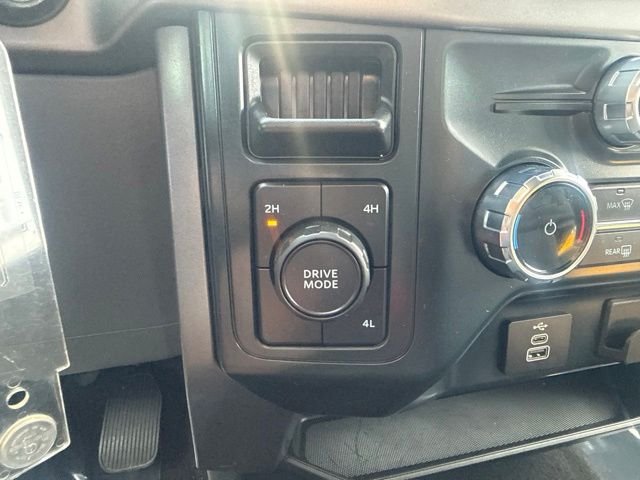 Used 2025 Black Ford XLT image 18