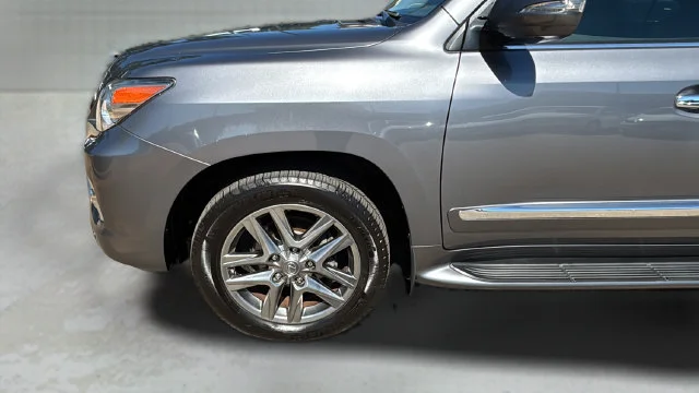 Used 2015 Gray Lexus 570 image 38
