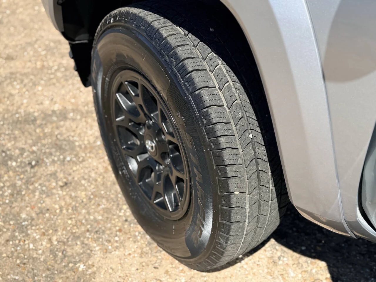 Used 2019 Silver Toyota SR5 V6 4x2 4dr Double Cab 5.0 ft SB image 11