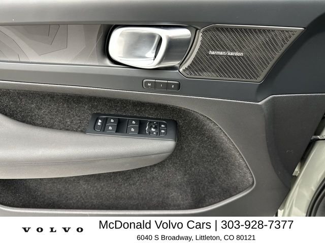 Used 2023 Green Volvo Ultimate image 13