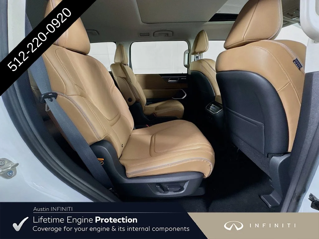 New 2027 RADIANT WHITE INFINITI LUXE image 38