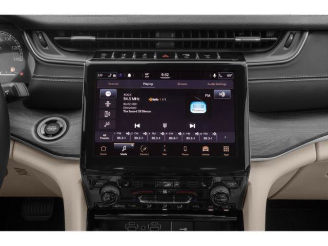 Used 2022 Bright White Clearcoat Jeep Altitude image 13