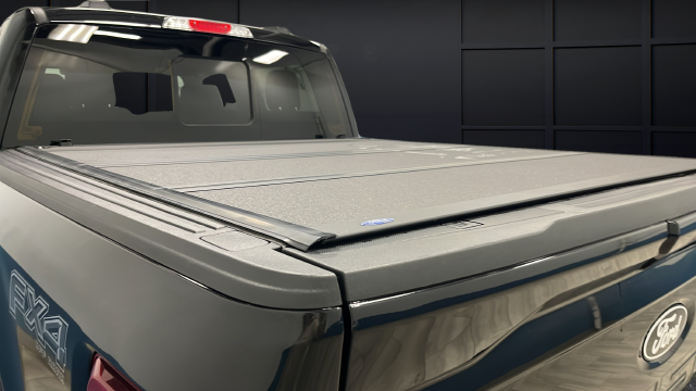 Used 2024 Agate Black Metallic Ford XLT image 41