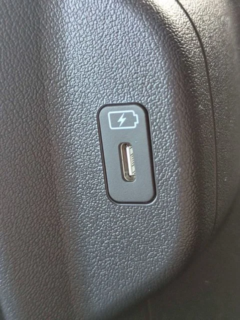 New 2026 Aurora Black Pearl Kia LX image 15