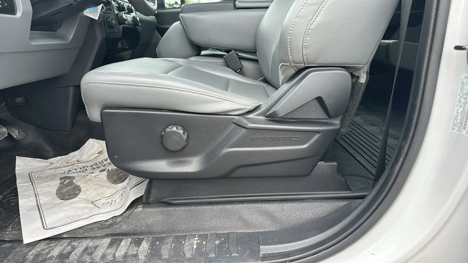 Used 2024 White Ford XL image 10