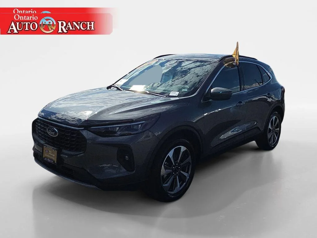 Used 2025 Carbonized Grey Metallic Ford Platinum image 7