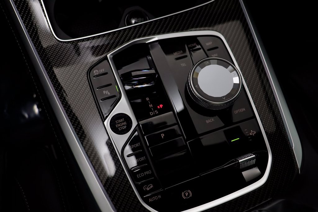 2026 BMW X5 M60i - Photo 13