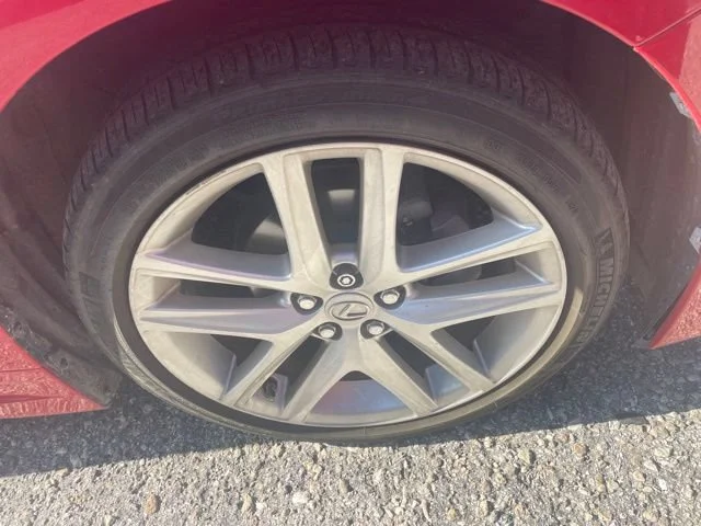 Used 2014 Red Line Lexus Hybrid image 7