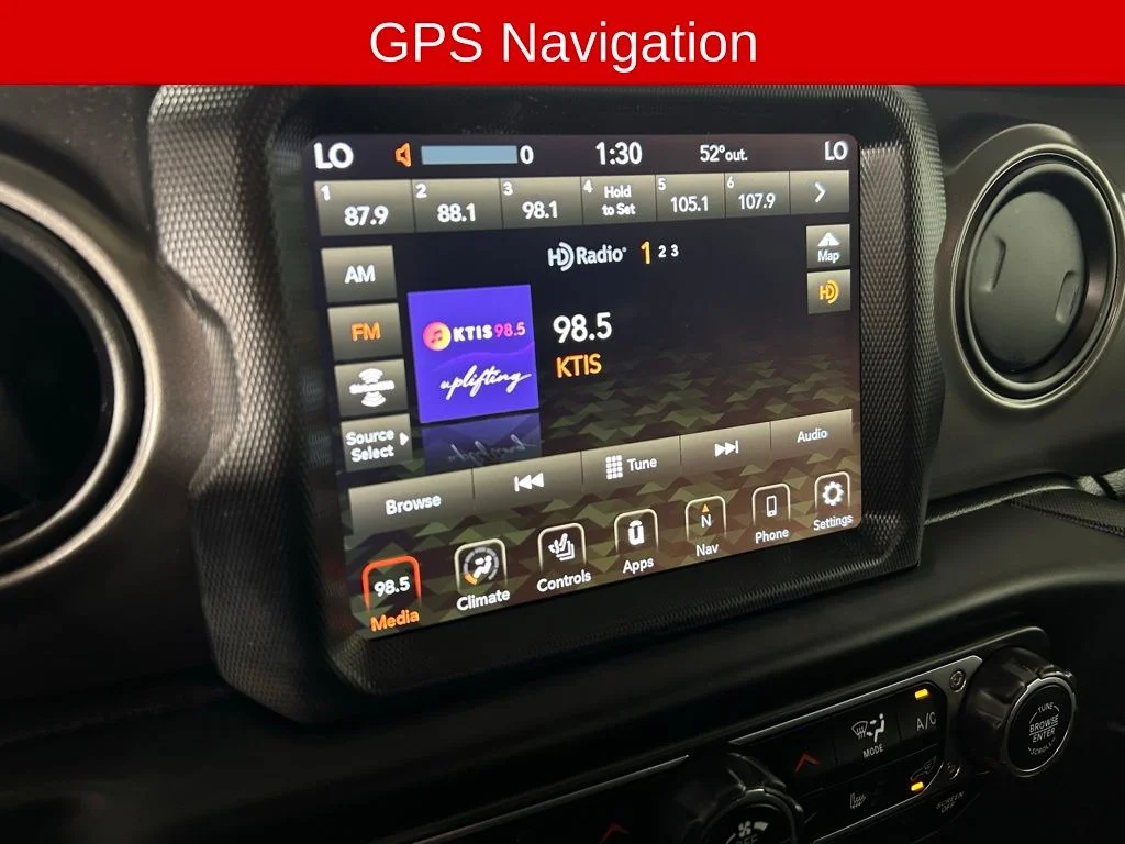 Used 2023 Gray Jeep Sport image 4