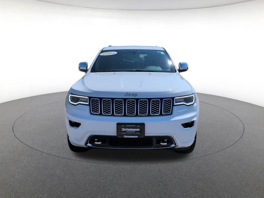 Certified Used 2021 White Jeep Overland image 12