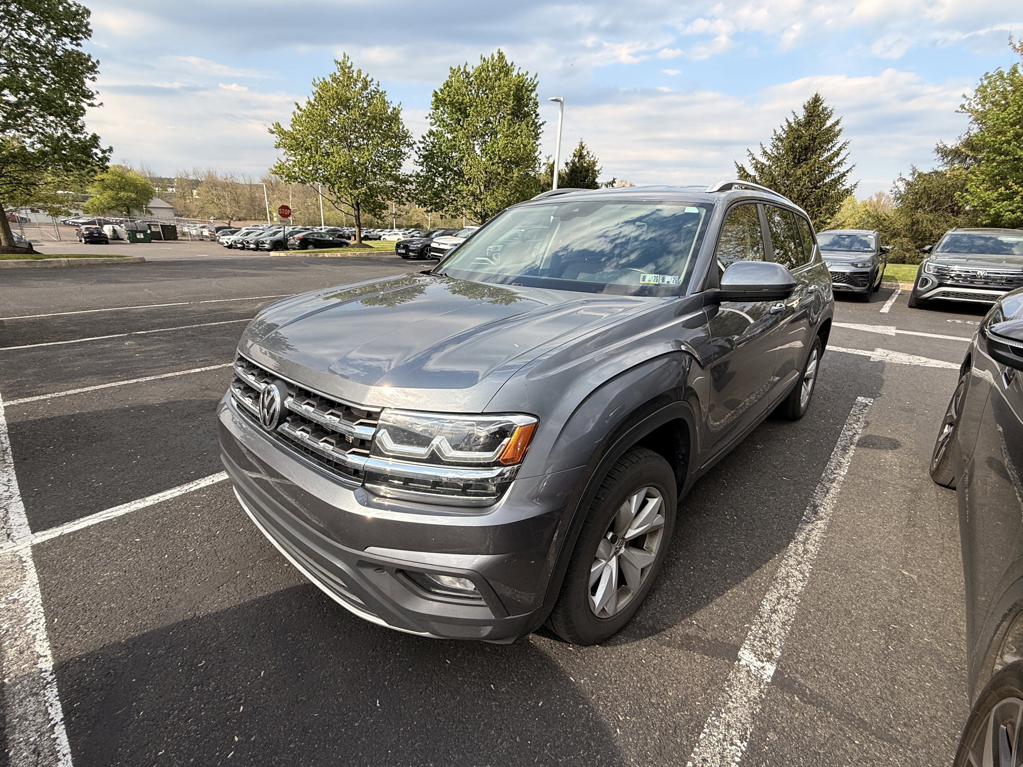 Used 2018 Volkswagen Atlas SE w/Tech with VIN 1V2LR2CA4JC514063 for sale in Colmar, PA