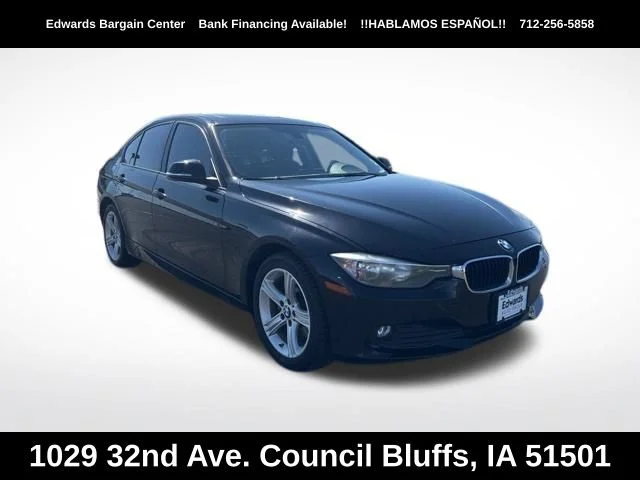 2014 BMW 3 Series 320i xDrive Sedan's photo
