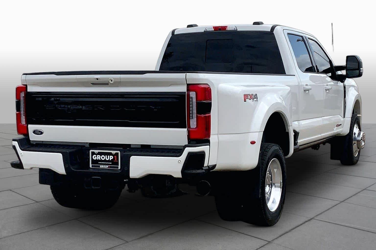 Used 2025 Star White Ford Platinum image 13