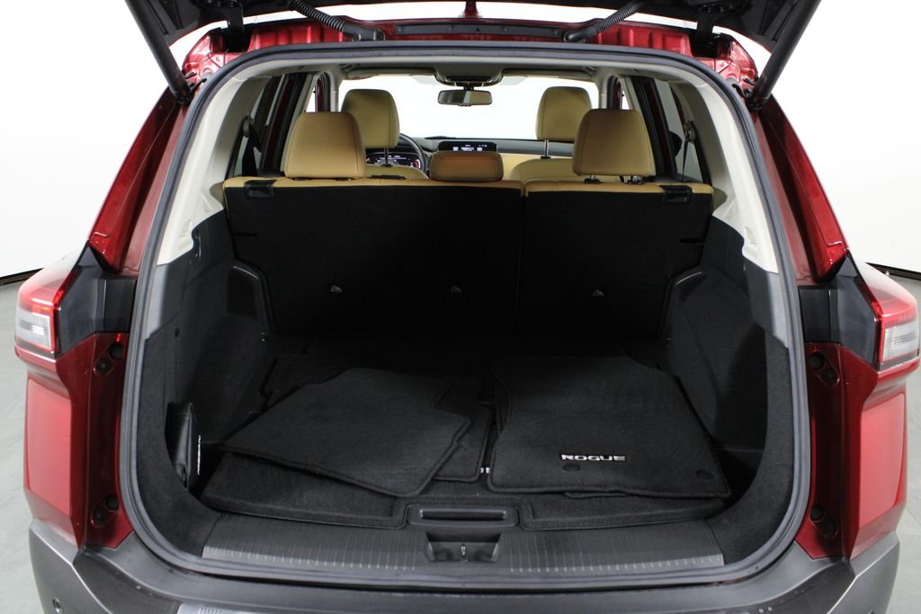 2021 Nissan Rogue Platinum - Photo 17