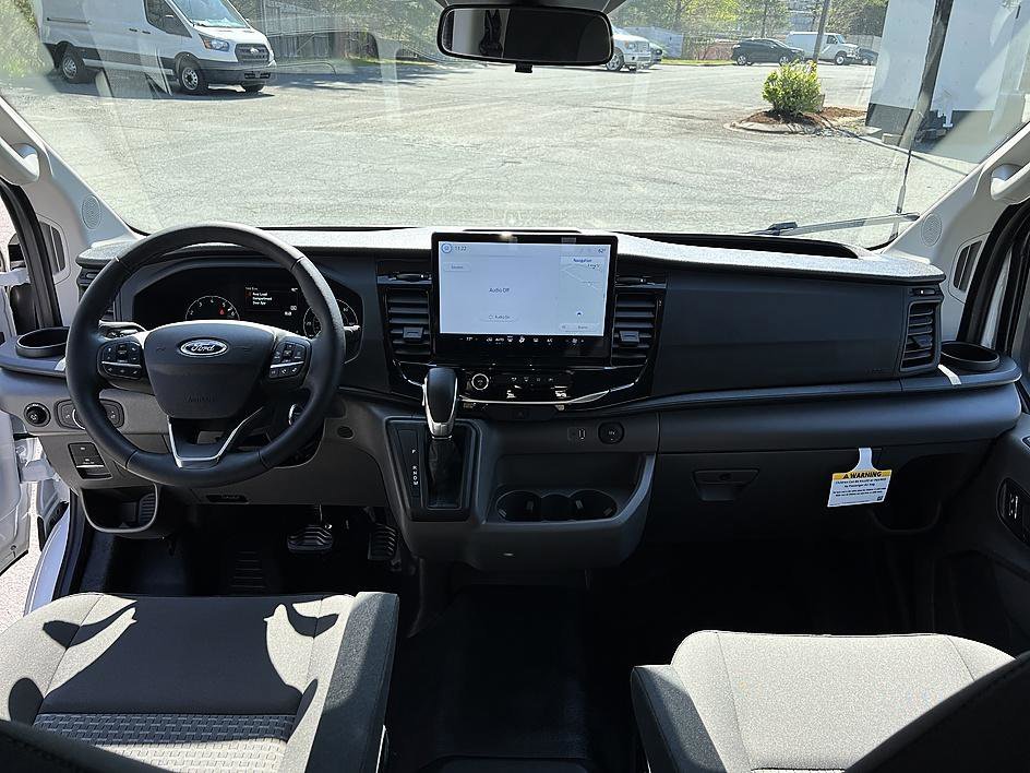 Used 2024 Oxford White Ford Base image 12