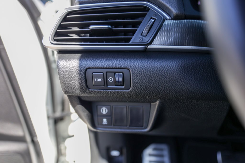 Used 2019 White Honda Sport image 15