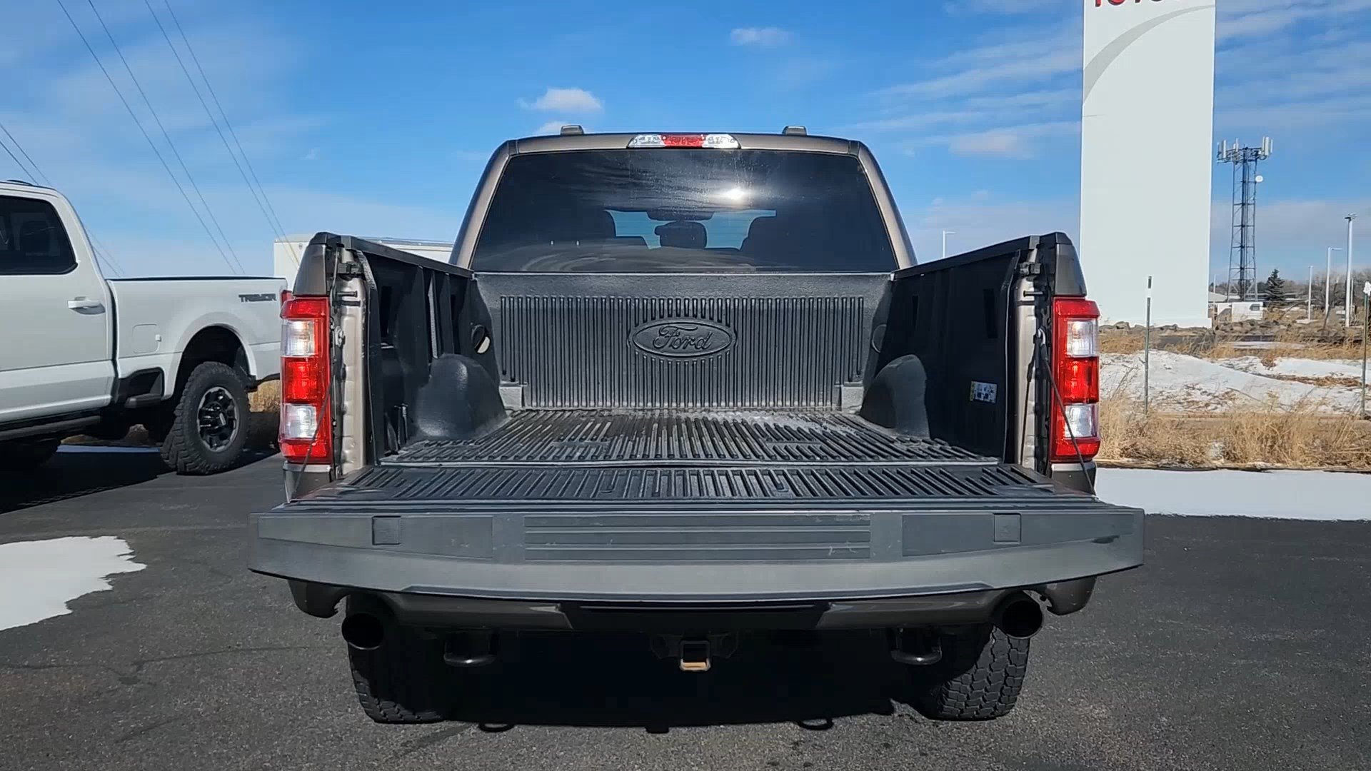 Used 2022 Stone Gray Metallic Ford Tremor image 19