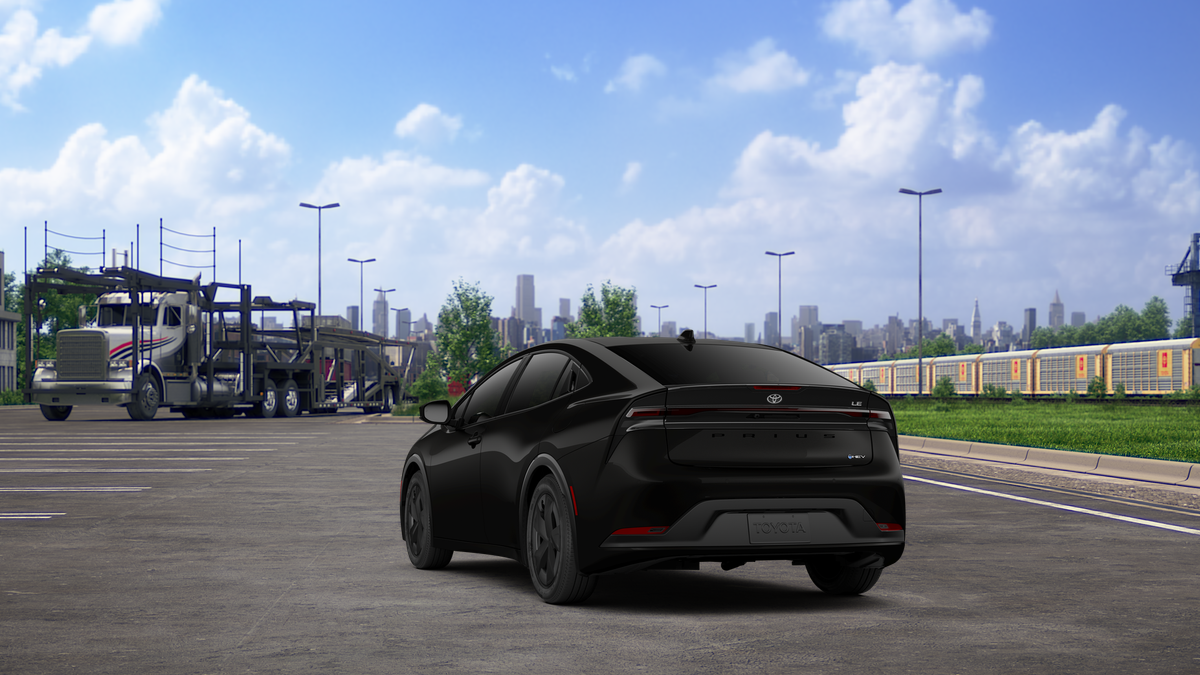 New 2027 Inked Toyota LE image 7
