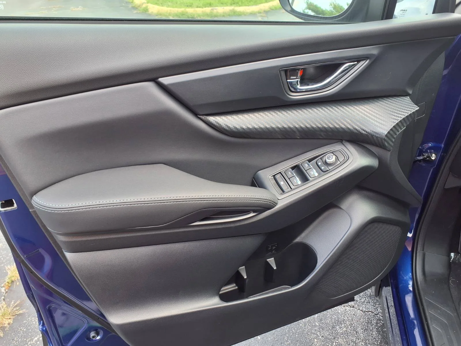 New 2026 SAPPHIRE BLUE PEARL Subaru Premium 7-Passenger image 10