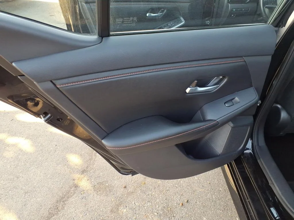 Certified Used 2025 Black Nissan SR image 27