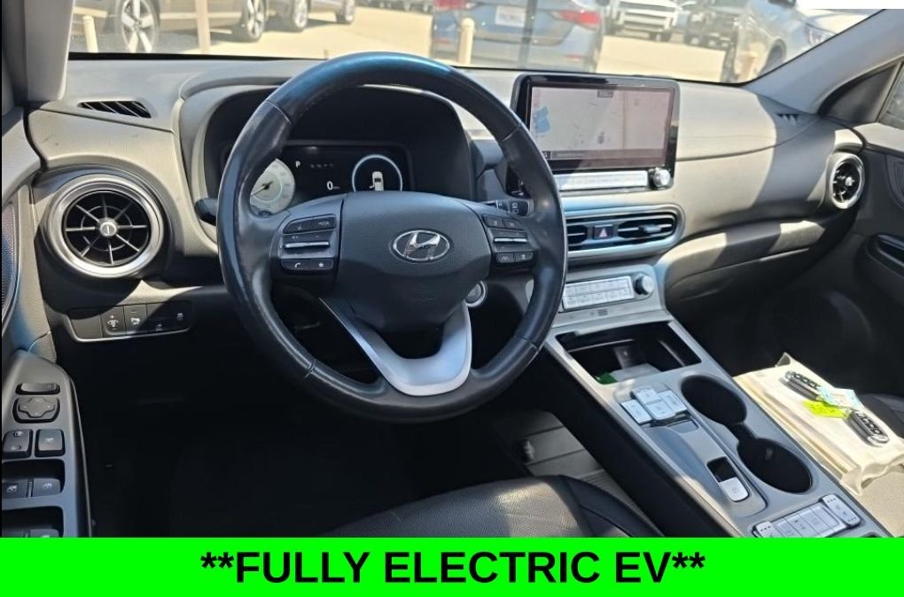 Used 2022 Green Hyundai Limited image 8
